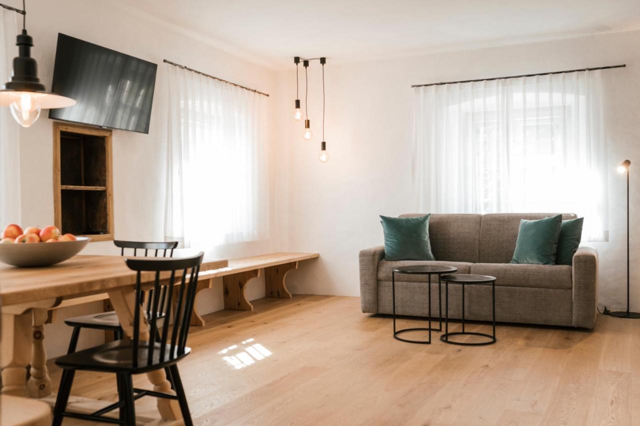 St. Vigilius Modern Historic Apartments Nalles Extérieur photo