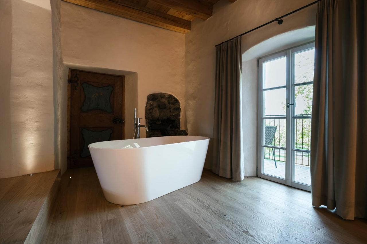 St. Vigilius Modern Historic Apartments Nalles Extérieur photo