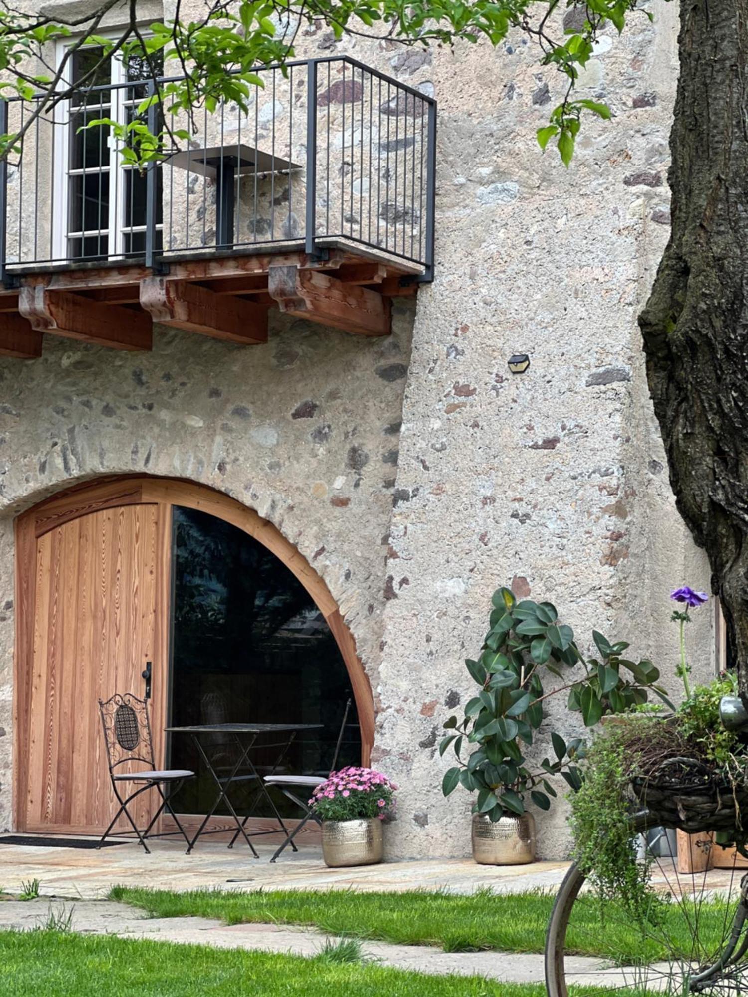 St. Vigilius Modern Historic Apartments Nalles Extérieur photo
